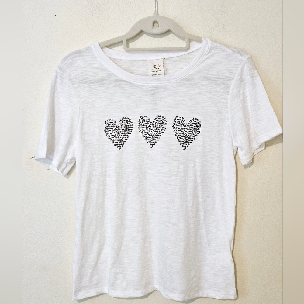 Cinq à Sept White Tee with Black Heart Design - Picture 6 of 7